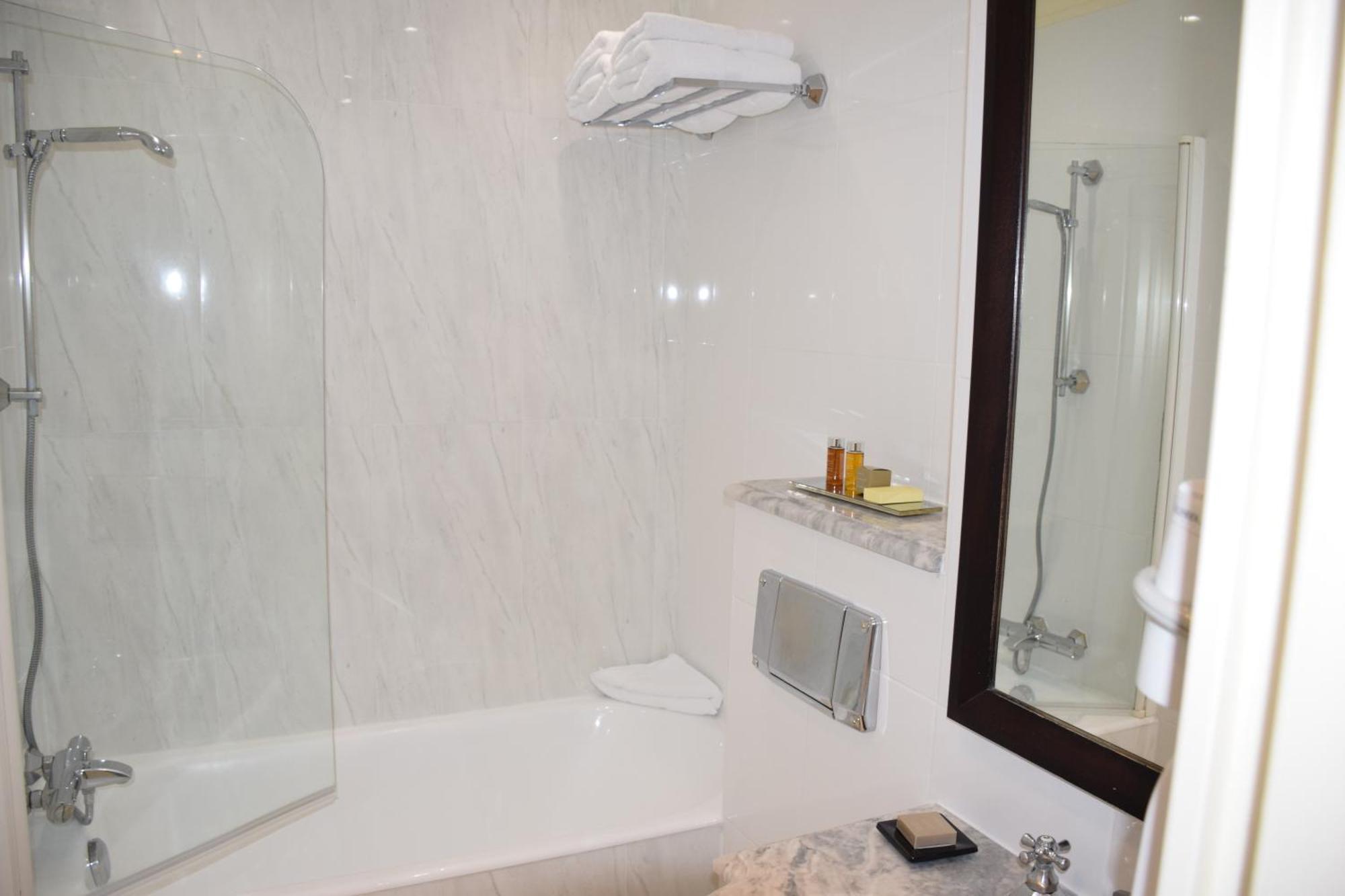 Hotel Victoires Opera 4*