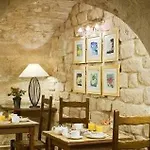 Victoires Opera Hotel