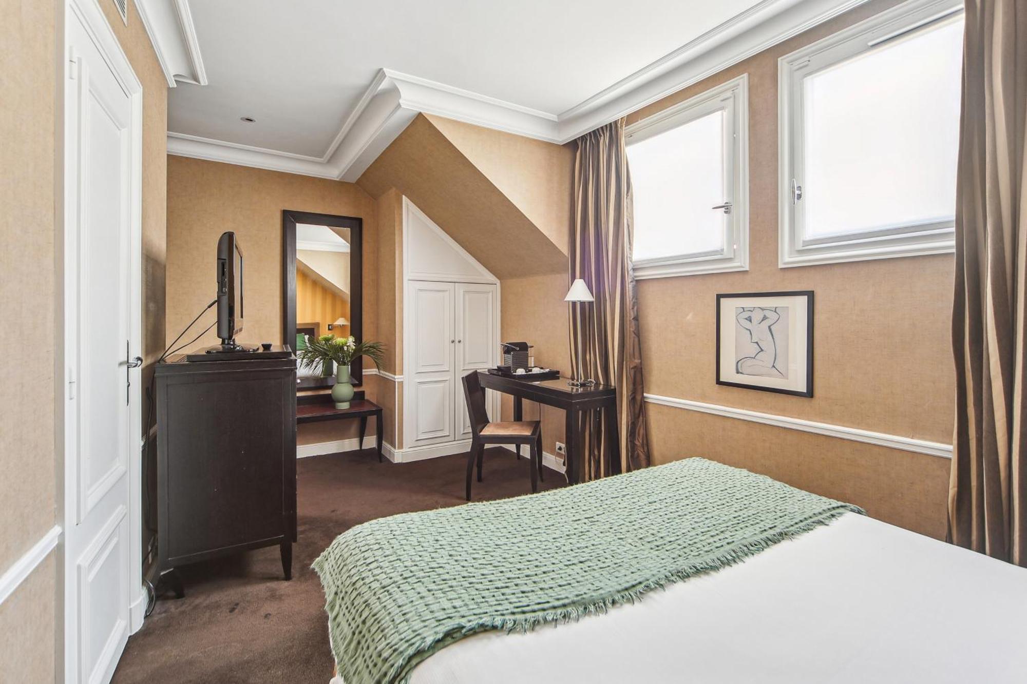 Hotel Victoires Opera Paris